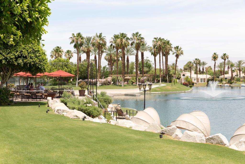 The Chateau At Lake La Quinta Eksteriør billede