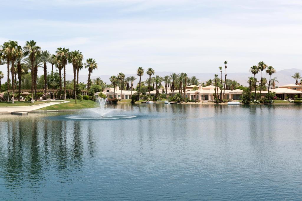 The Chateau At Lake La Quinta Eksteriør billede