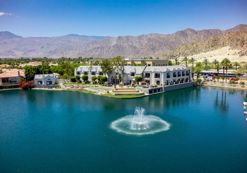The Chateau At Lake La Quinta Eksteriør billede